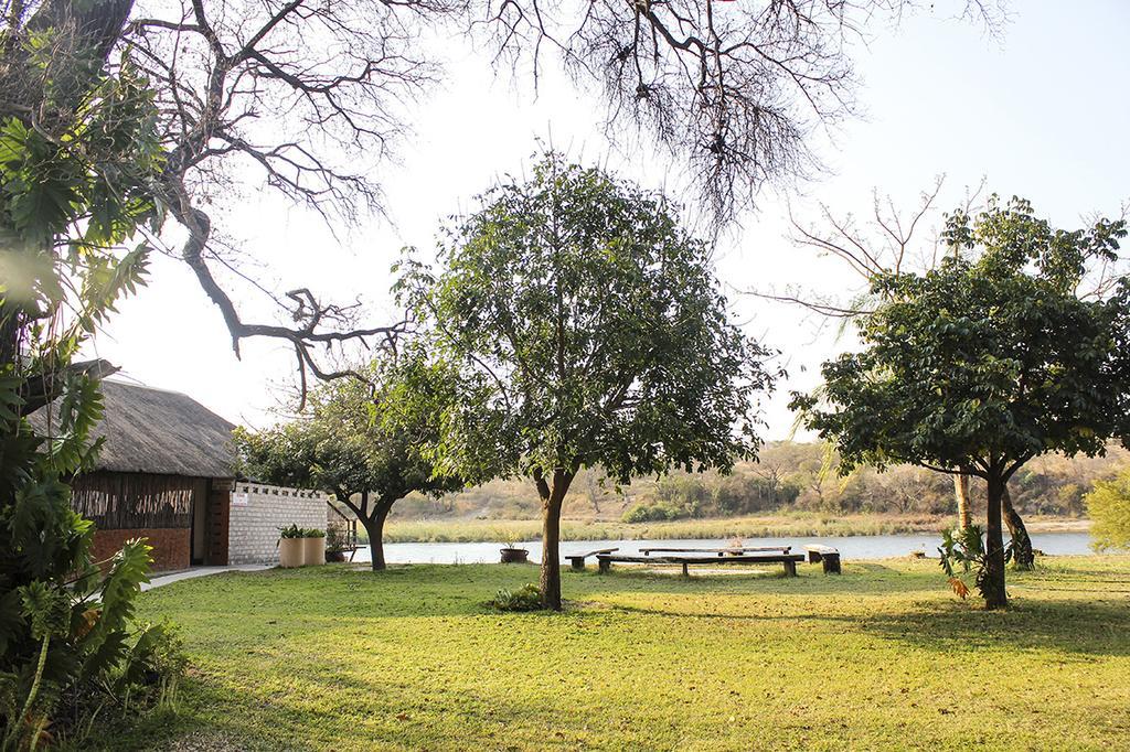 Camp Hogo Kavango Rundu Kültér fotó